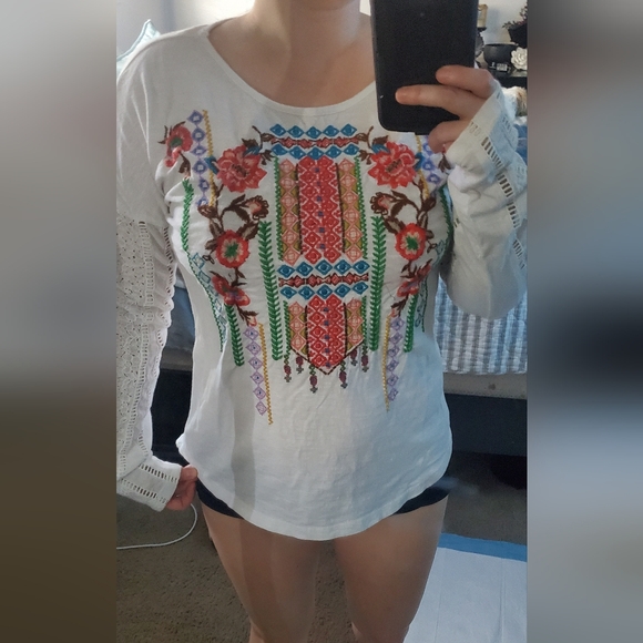 Sundance White Embroidered Crochet-Sleeve Tunic - Picture 3 of 3